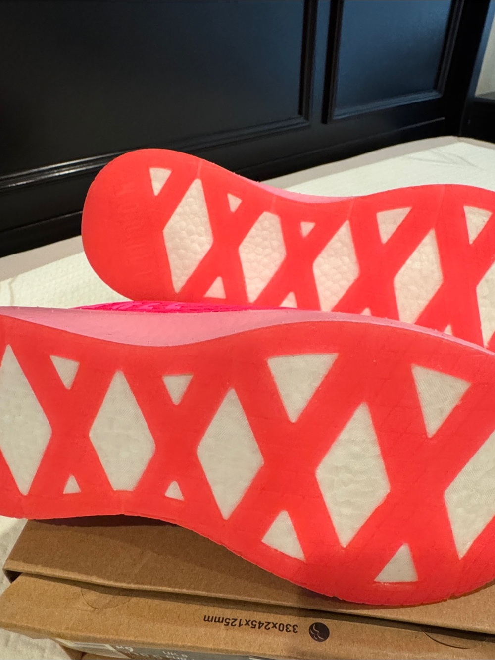 Brand New NOBULL Journey shoe - Picture 4 of 4